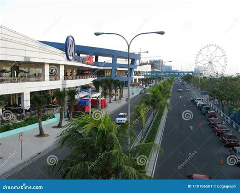 sm manila parking entrance|SM City Mall of Asia .